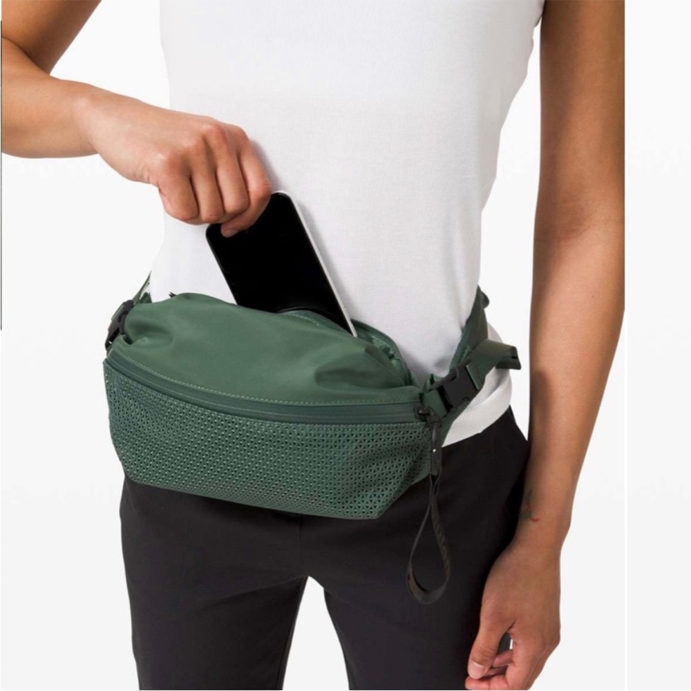Lululemon All Hours Belt Bag Crossbody Fanny Backpack 4.5L Algae Green NWT - Picture 3 of 11